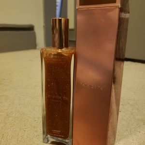Patrick Ta glow oil in A Moment